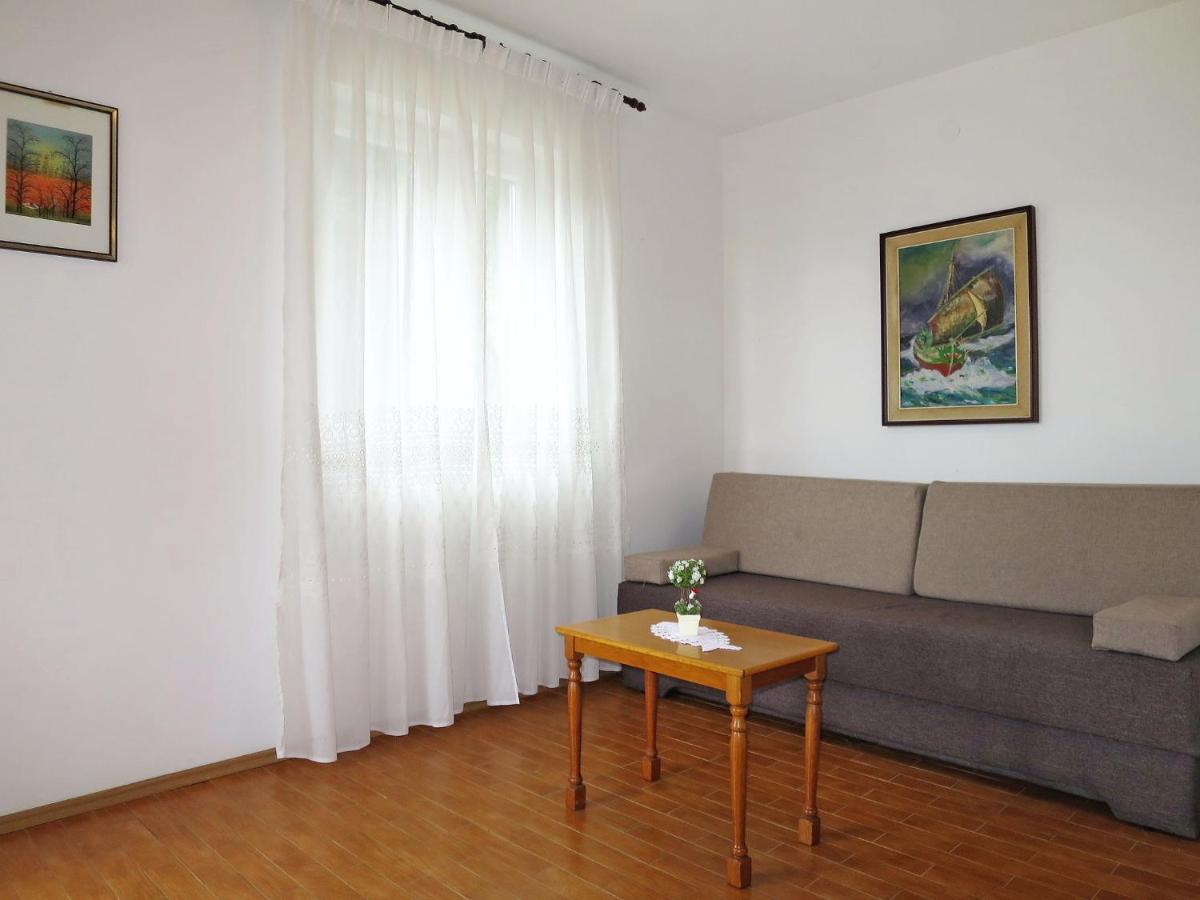 Apartment Elsa - Lbn108 By Interhome Ravni
